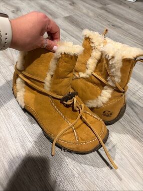 Sorel pakua boots
